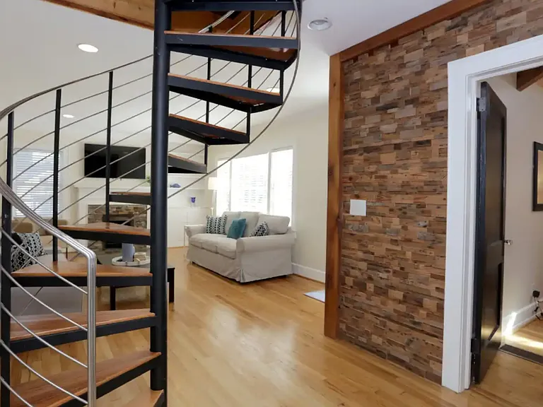 1190 Atlantic Dr NW — Photo 27
