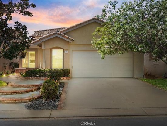 1289 Green Island St, Banning, CA 92220
