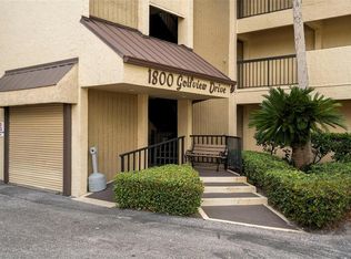 1817 Golfview Dr, Tarpon Springs, FL 34689