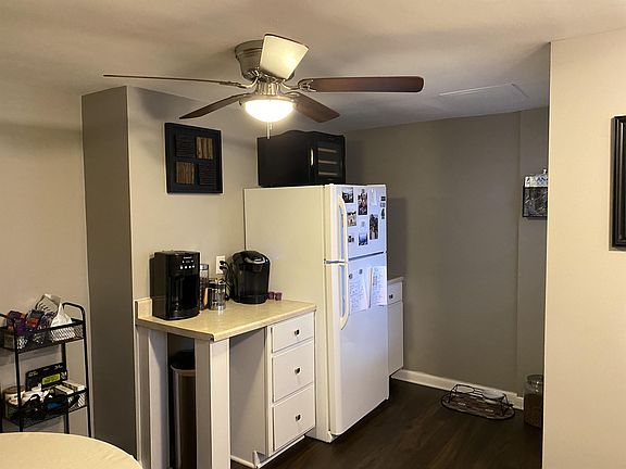 3rd image of 538 Perry Ave #1