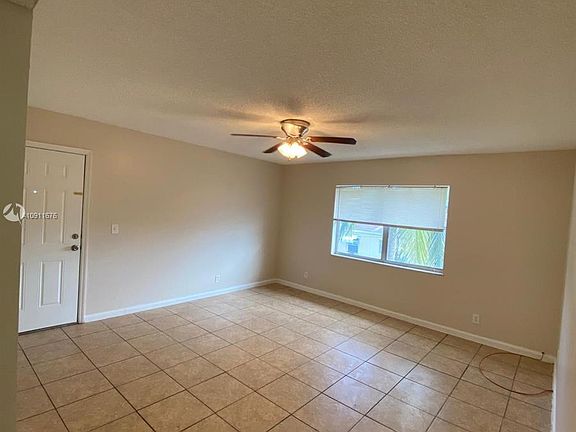 5th image of 2519 Pierce St #6
