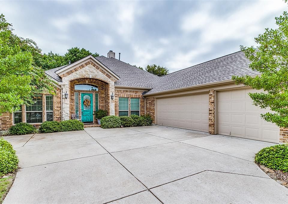 1st image of 672 Bryn Mahr Ln