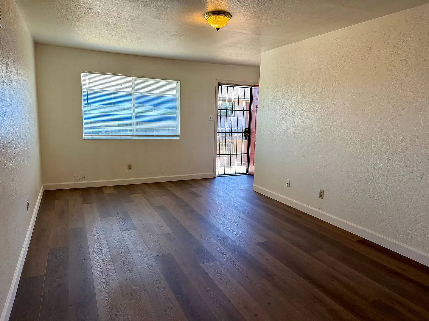 4530 E Thomas Ave — Photo 4