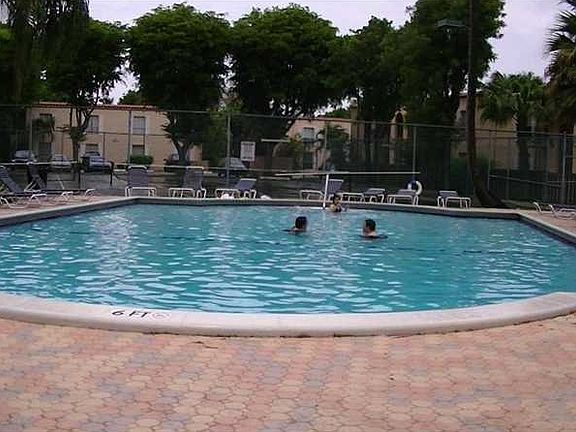 4th image of 10810 N Kendall Dr APT Q12