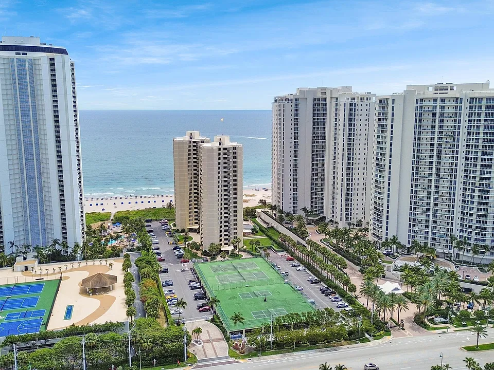 2800 N Ocean Dr