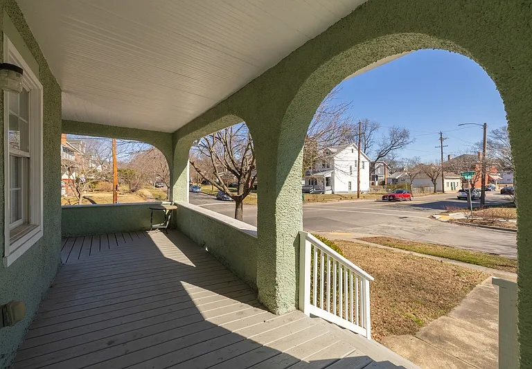 2922 Noble Ave #A — Photo 16