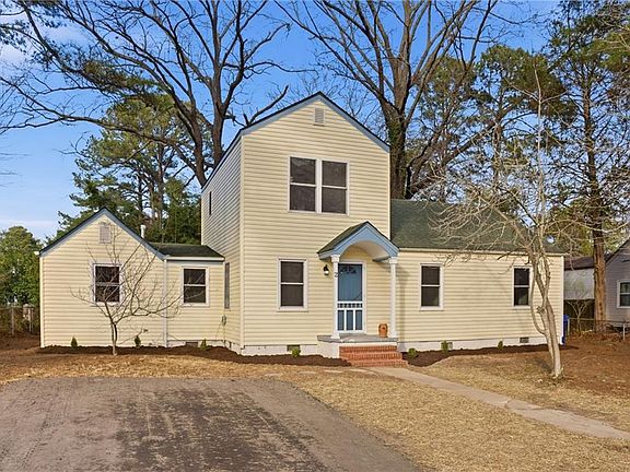 2nd image of 2 Park Manor Rd