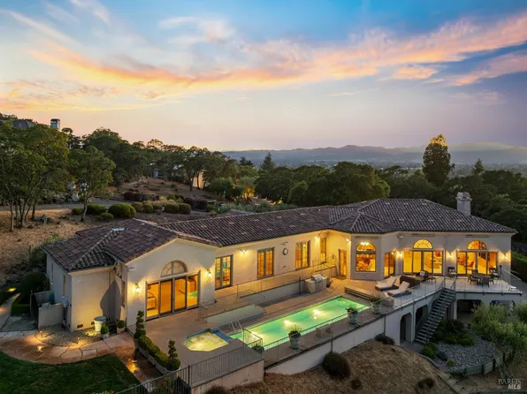 30 Old Coach Road, Napa, CA 94558