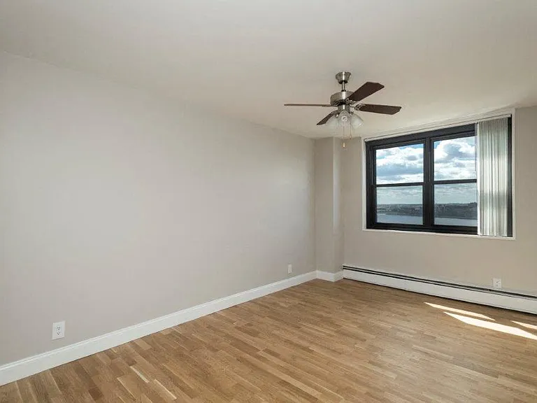 Carson Tower — Photo 111