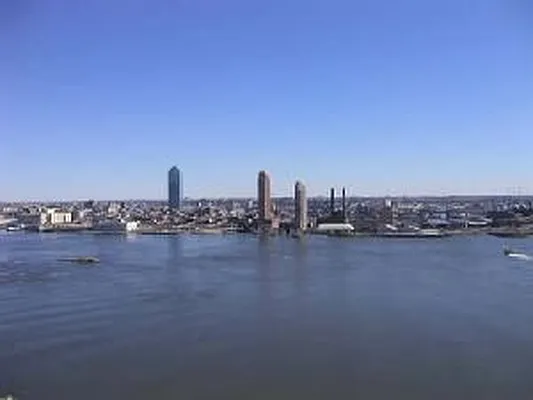 Rented by Douglas Elliman | media 36