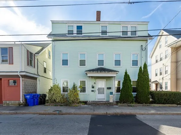 230 Washington St, Central Falls, RI 02863