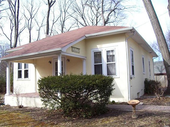 2nd image of 69 Short St