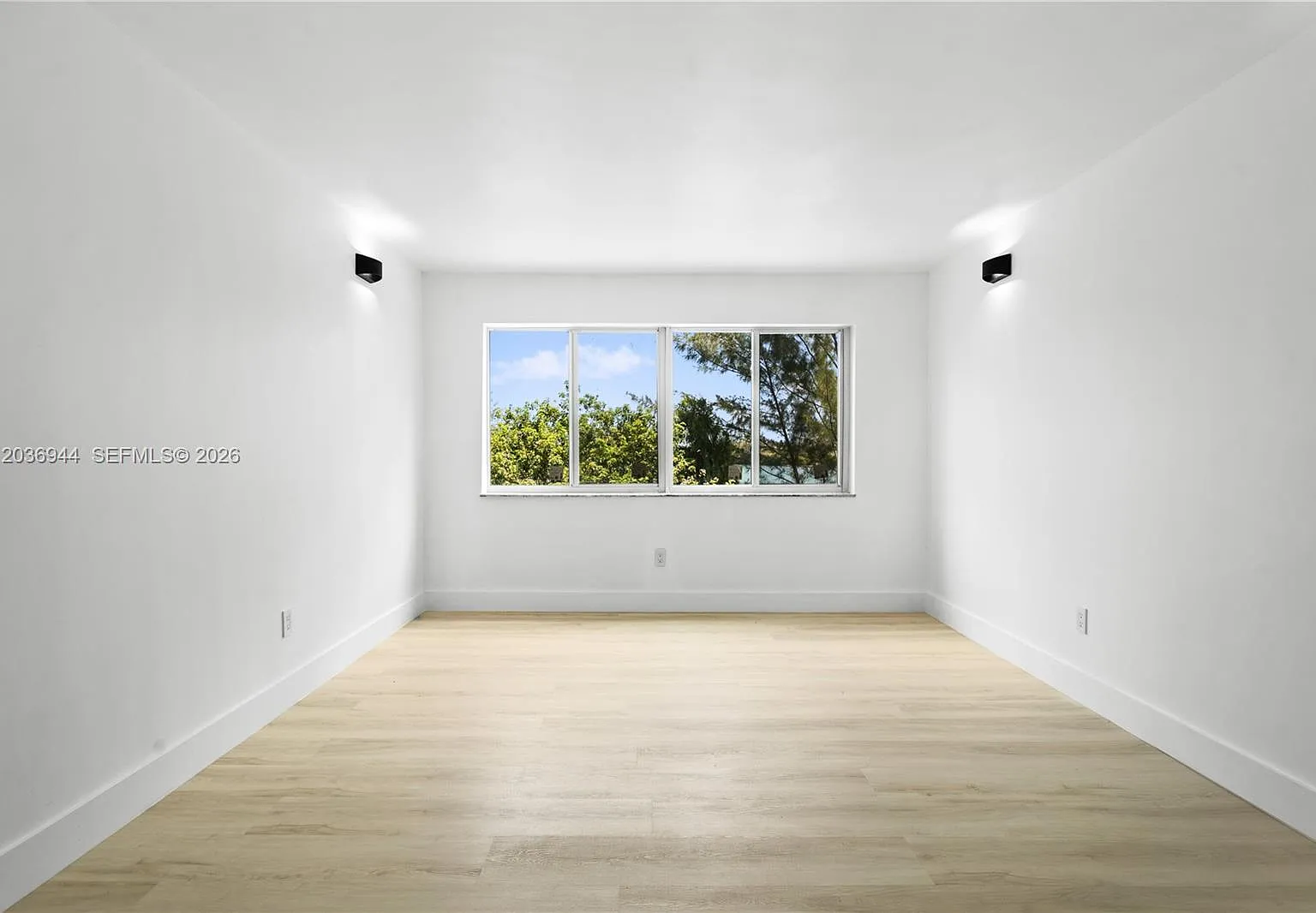 Naranja Lakes Condo No 5 — Photo 4