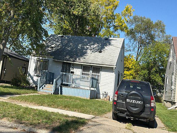 2nd image of 622 W Ruth Ave