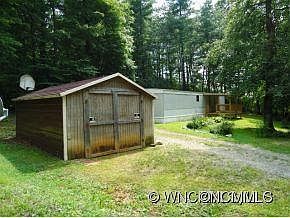 2nd image of 121 Tanasee Gap Rd