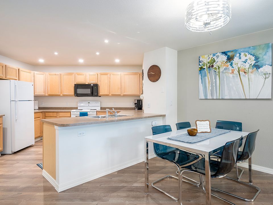 Kitchen Island | Dinner table for 4