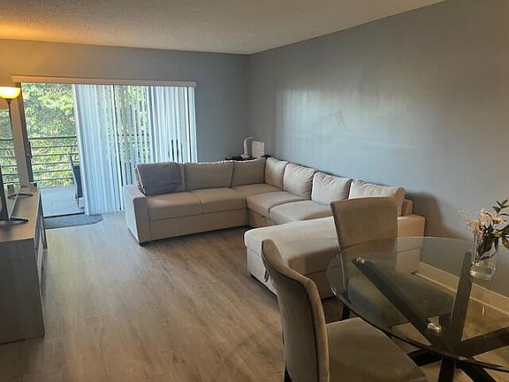 2nd image of 9440 SW 8th St APT 417