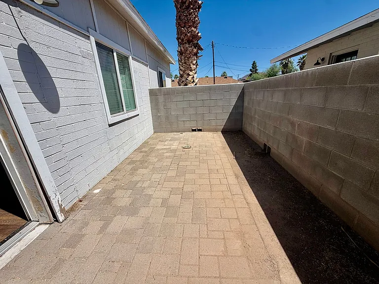 2505 N 48th St — Photo 15