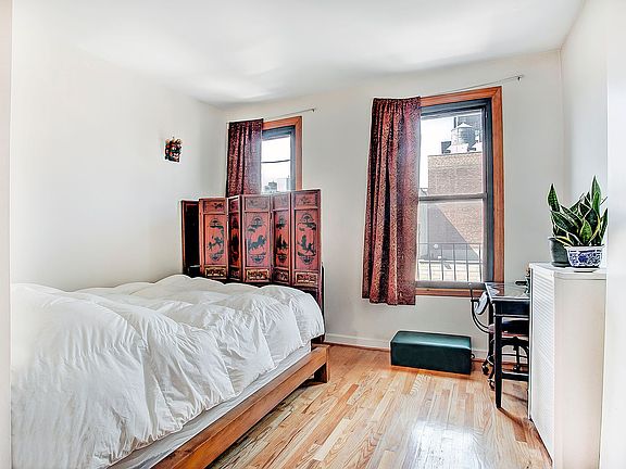 4th image of 182 2nd Ave APT 5