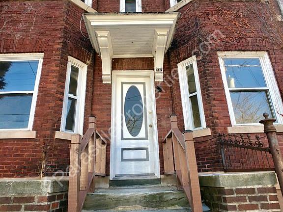 3rd image of 131 Susquehanna Ave APT 2