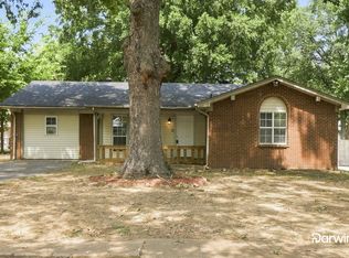 5772 Natchez Dr, Horn Lake, MS 38637
