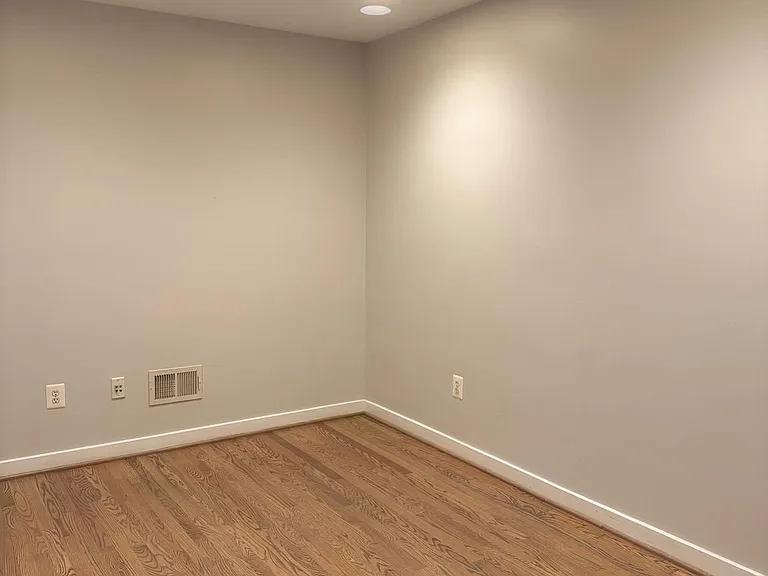 1322 N Danville St — Photo 22
