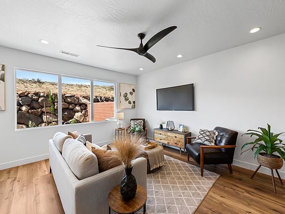 5th image of 762 Desert Cactus Dr #107