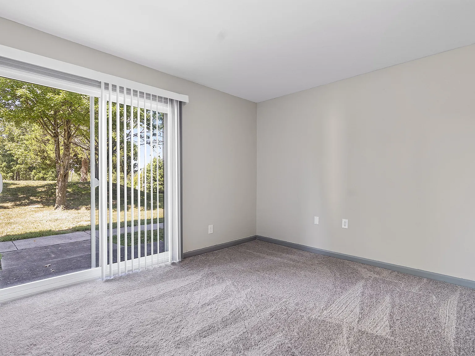 The Hill Apartments — Photo 1