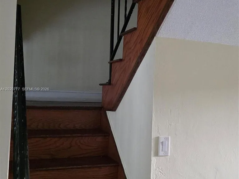 3912 SW 67th Ter #114 — Photo 7