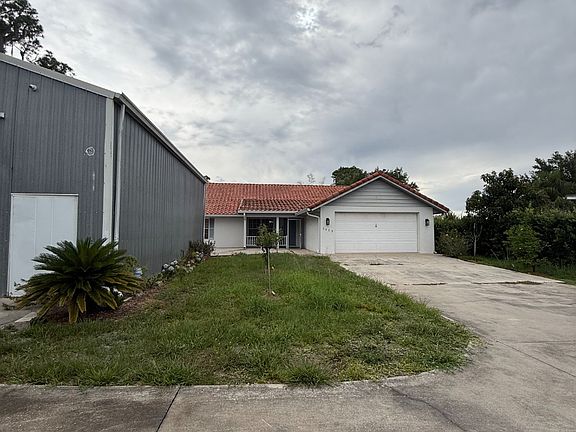 3rd image of 7423 Sparta Rd
