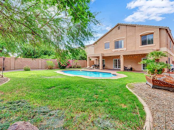 5th image of 4212 E Colonial Dr