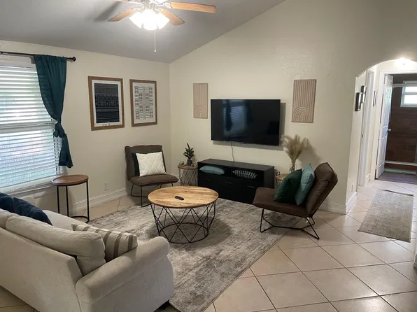 412 NE 12th Avenue, Pompano Beach, FL 33060