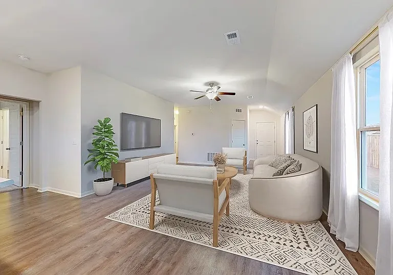 580 W Bluebird St — Photo 6