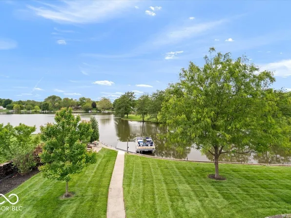 11416 E Lakeshore Dr, Carmel, IN 46033