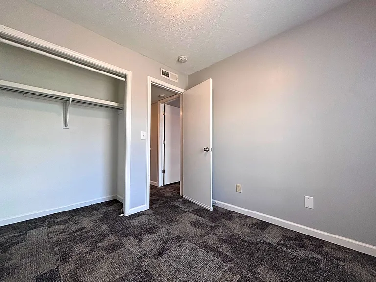 312 Stone Dr #D — Photo 9