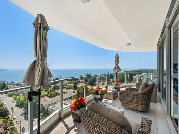 1500 Martin St #1601, White Rock, BC V4B 3V7