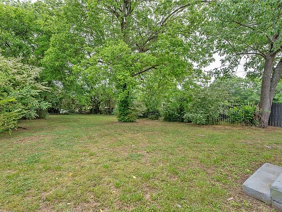 5th image of 102 Judson Rd