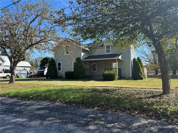 61 N Franklin St, Cattaraugus, NY 14719