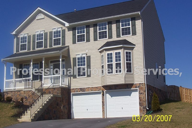 1st image of 9933 Saint Roberts Dr