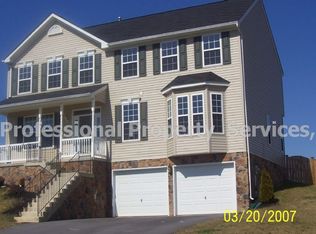9933 Saint Roberts Dr, Hagerstown, MD 21740