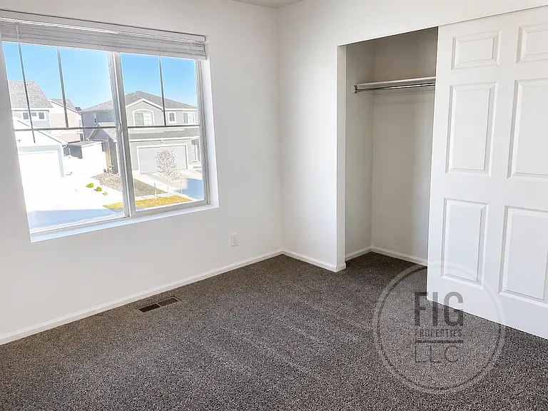 5396 Walden Ct — Photo 14