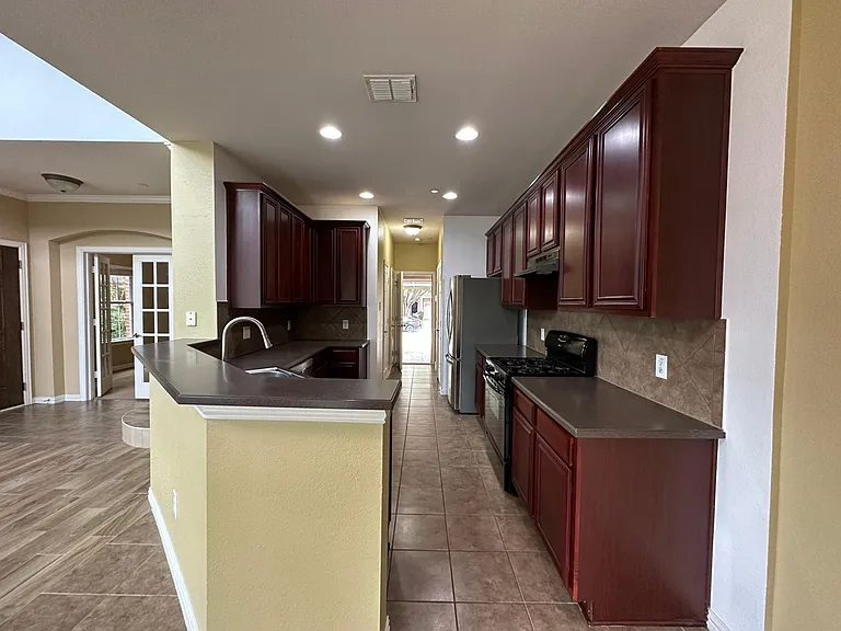 8730 Manhattan Ave #8730 — Photo 52