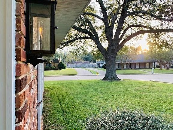 3rd image of 4827 Westgarden Blvd