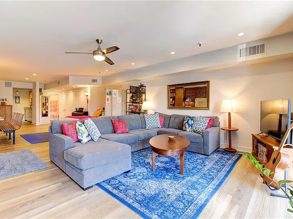 555 S Water St APT 203, Providence, RI 02903