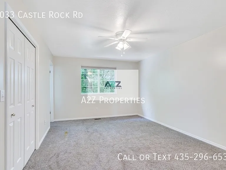 1033 E Castle Rock Rd — Photo 9
