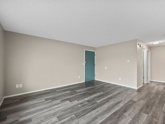 5th image of 212 N J St APT 8
