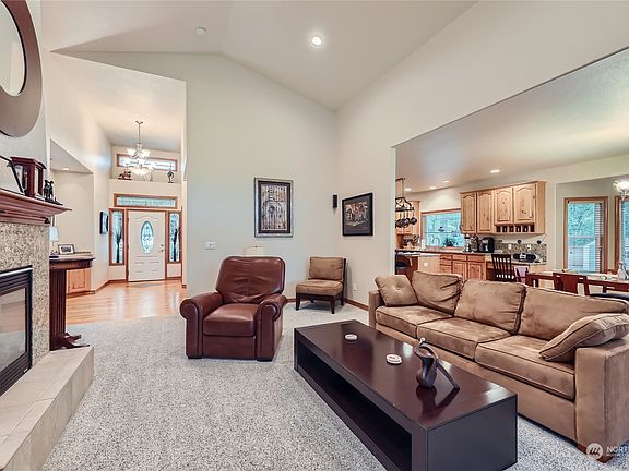 5th image of 7103 111th Drive NE