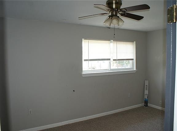 5th image of 1911 Rosary Dr