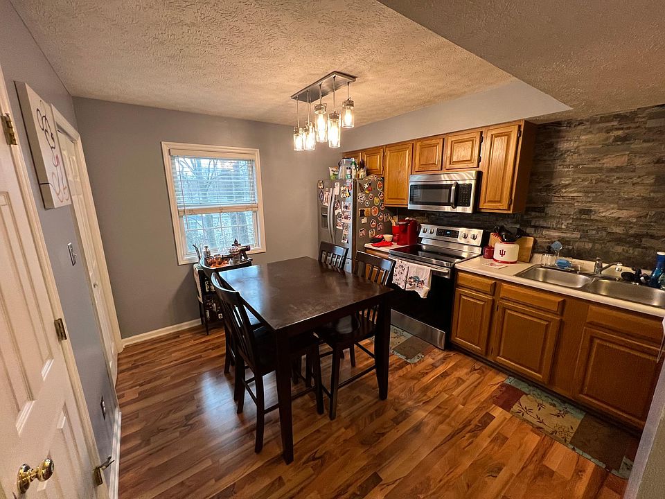 1st image of 727 E Sherwood Hills Dr #727