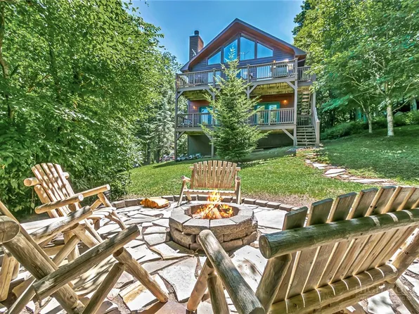 163 Rock Ledge Lane, Sugar Mountain, NC 28604